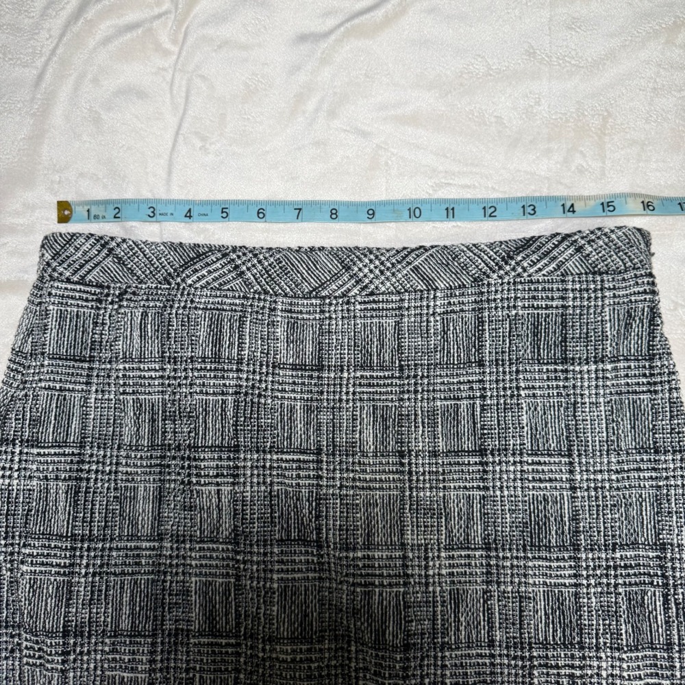 Banana Republic Plaid Pencil Skirt Black White Business Casual Women's Size 10 - Picture 8 of 8
